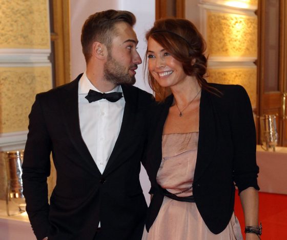 Родителям Жанны Фриске разрешили общаться с внуком