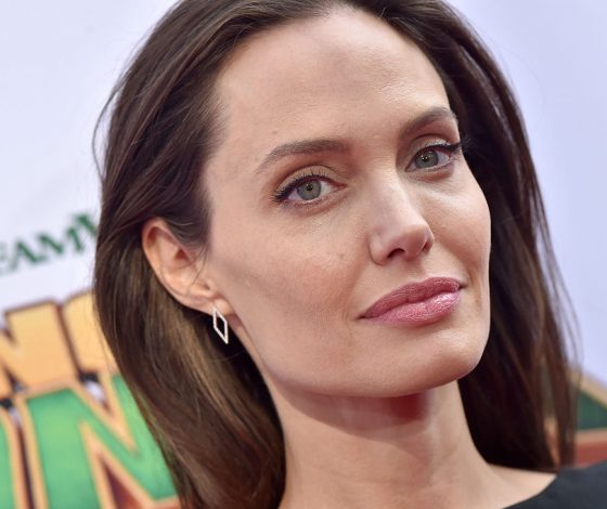 Анджелина Джоли наняла еще двух адвокатов. Зачем?