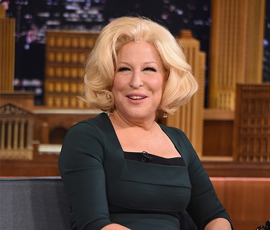 Самые скандальные высказывания Бетт Мидлер в Twitter