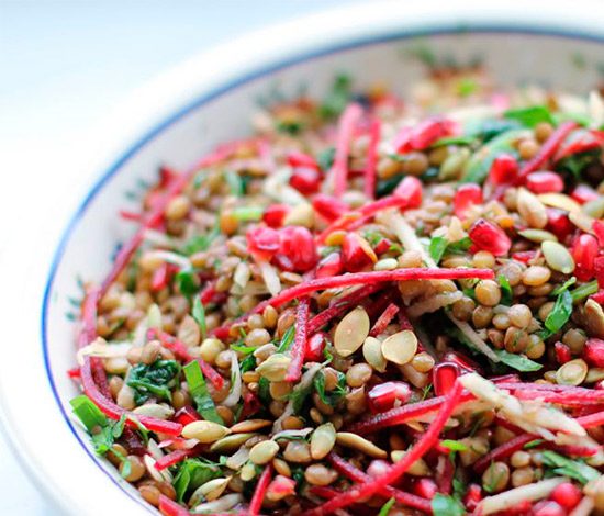 Рецепт: салат из чечевицы с заправкой из Манука