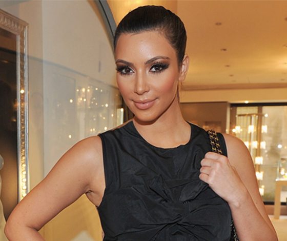 Ким Кардашьян выпустила собственные смайлики KIMOJI