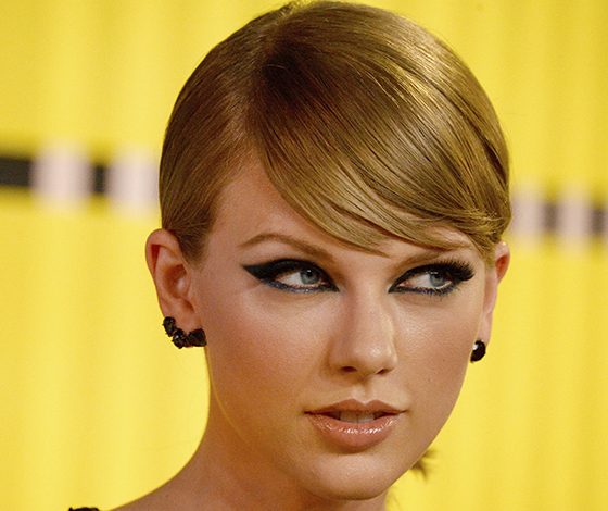 Тейлор Свифт навестила поклонницу, больную раком