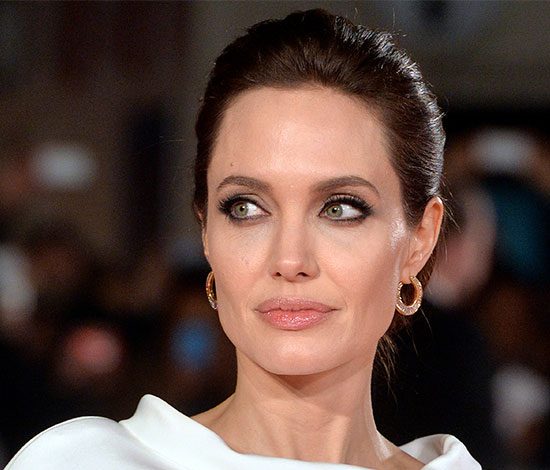 Анджелина Джоли продолжает шокировать своей худобой