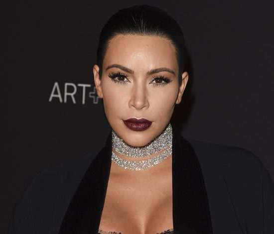 Ким Кардашьян пожаловалась на трудности беременности