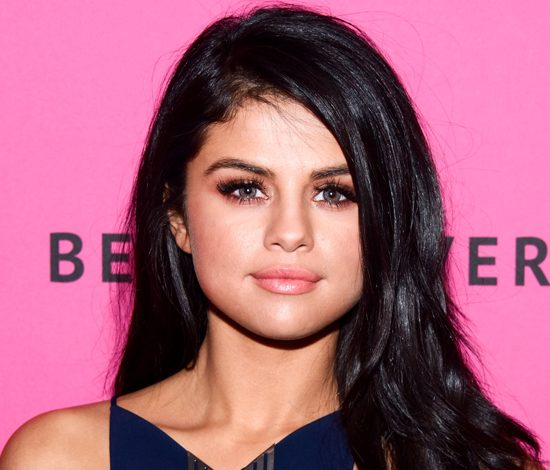 Селена Гомес представила клип с моделями Victoria's Secret