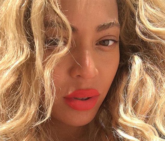 Новый селфи-тренд взорвал Instagram