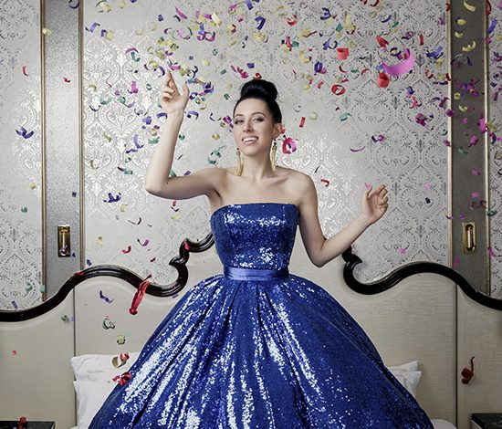 Кейт Клэп в новогоднем лукбуке Bella Potemkina