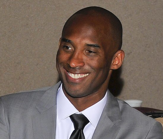 Коби Брайант сообщил о завершении карьеры в стихах