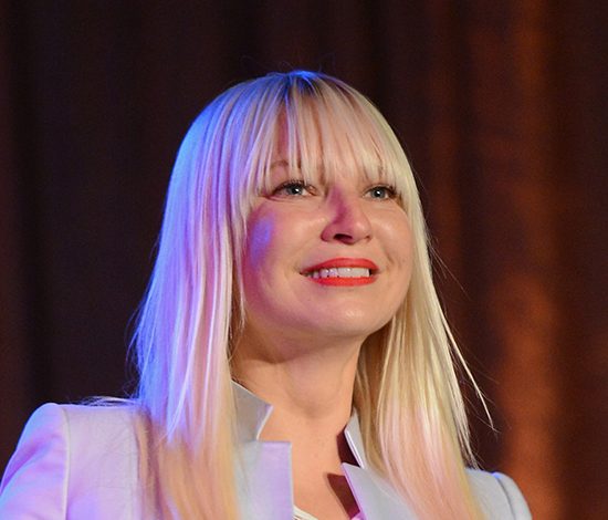 Сия представила новую песню