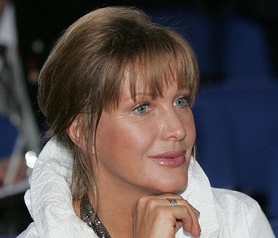 Елена Проклова намерена делить имущество с бывшим мужем