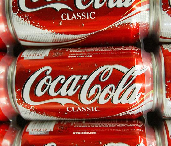 Что будет, если ополаскивать волосы «Кока-колой»