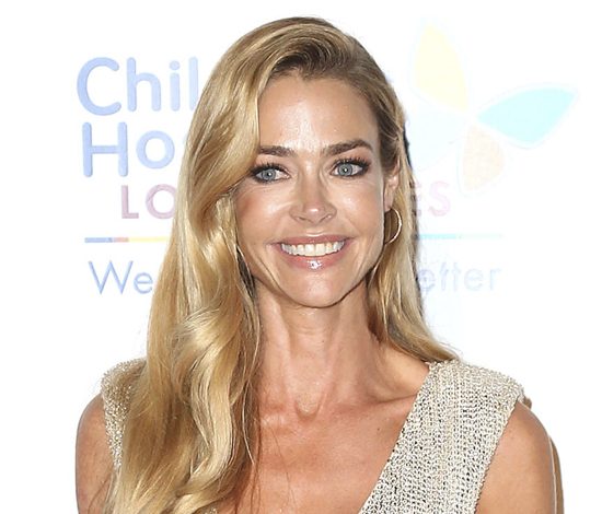 Дениз Ричардс продолжает терять вес