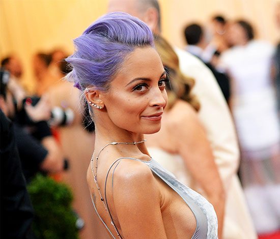 Николь Ричи показала тело в бикини