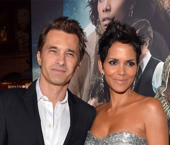 Сотрудник аэропорта хочет отсудить у Хэлли Берри и ее мужа $5 млн