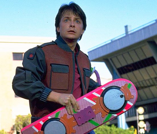 Сегодня прилетает Марти из фильма «Назад в будущее»