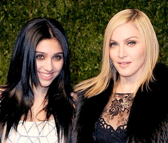 Дочь Мадонны снова шокировала своим нарядом