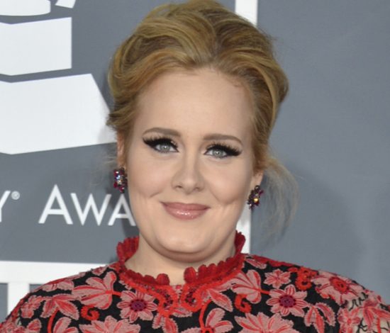 Адель назвала дату выхода альбома и презентовала новый клип