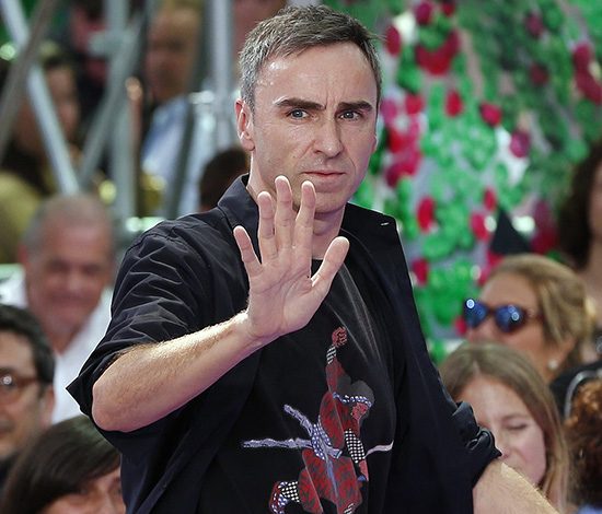 Раф Симонс покинул пост креативного директора Christian Dior