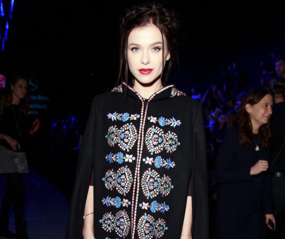 Лена Темникова на показе Fisiсo