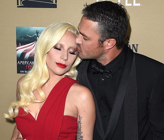 История любви Леди Гага и Тейлора Кинни