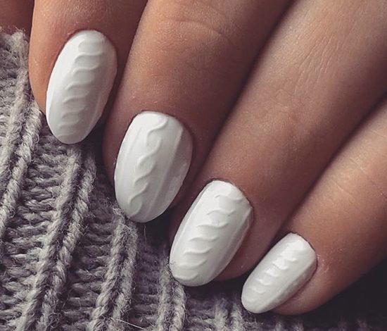 Зимний маникюр: как повторить вязаный узор