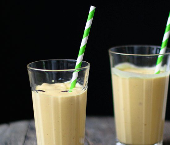 Рецепт: пробиотический ласси из манго