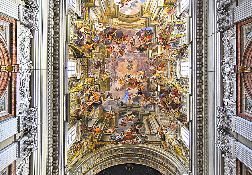 Церковь Сант-Иньяцио
