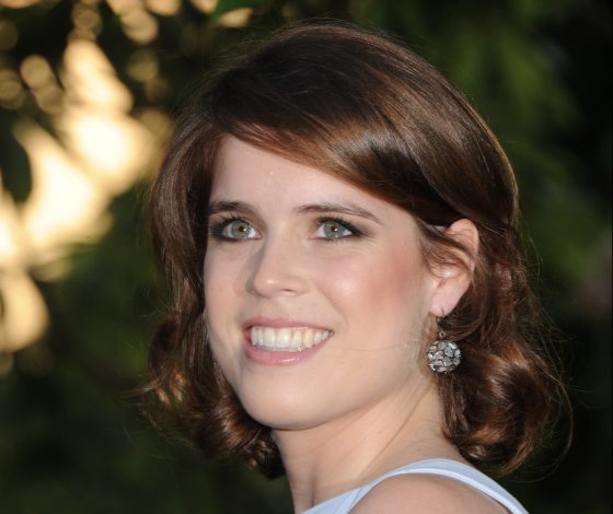 Королевский план: зачем принцесса Евгения хочет сблизиться со сбежавшей Меган Маркл?