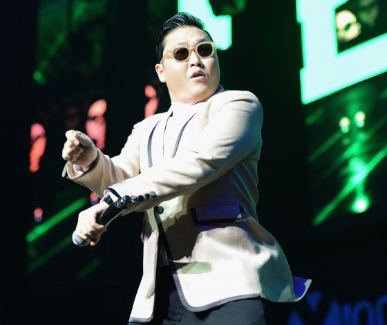 Второй клип Psy собрал миллиард просмотров на YouTube