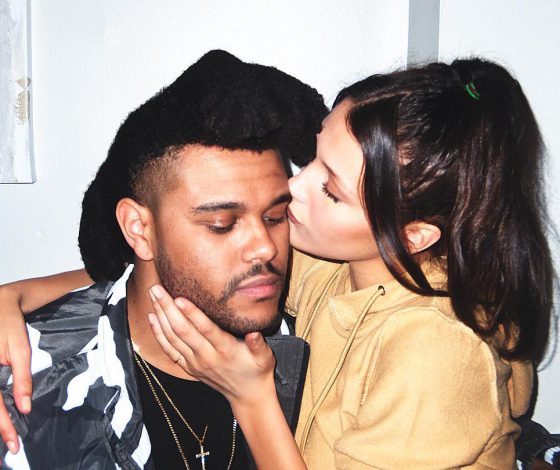 Приняли в семью? Белла Хадид и The Weeknd отдыхают с ее родителями!