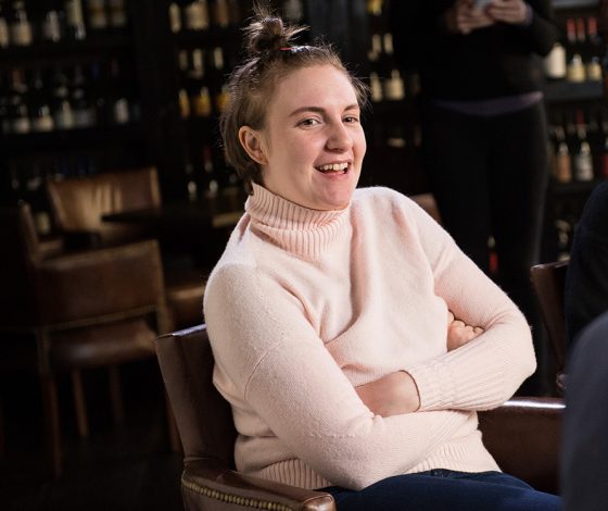 Лина Данэм разделась для Хиллари Клинтон