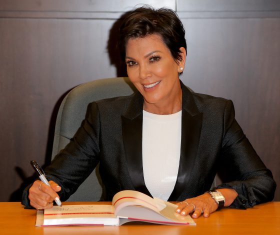 Крис Дженнер стала блондинкой. Похоже, это семейное!