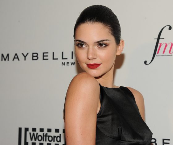 Кто убедил Кендалл Дженнер удалить Instagram?