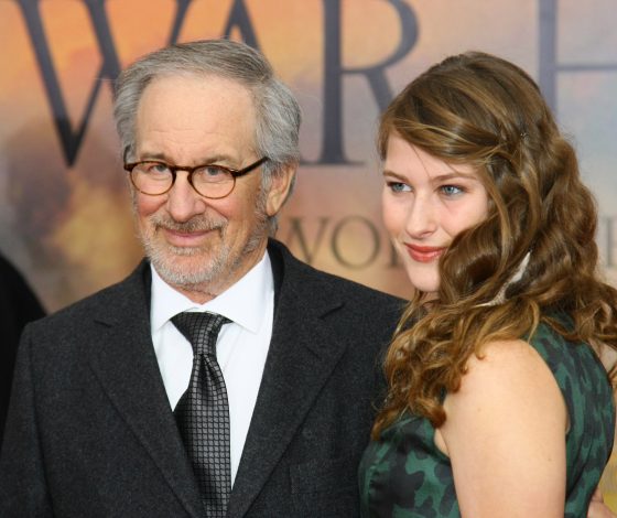 Как выглядит дочь Стивена Спилберга?