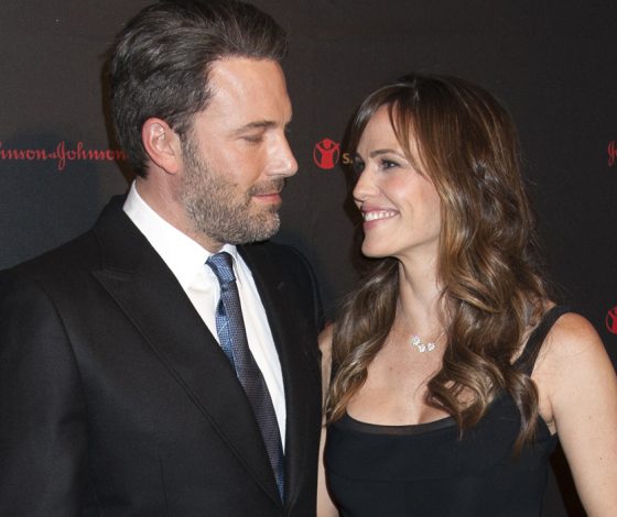 Аффлек и Гарнер: влюблены, ждут ребенка и не разводятся