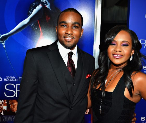 Бойфренд дочери Уитни Хьюстон заплатит за ее смерть