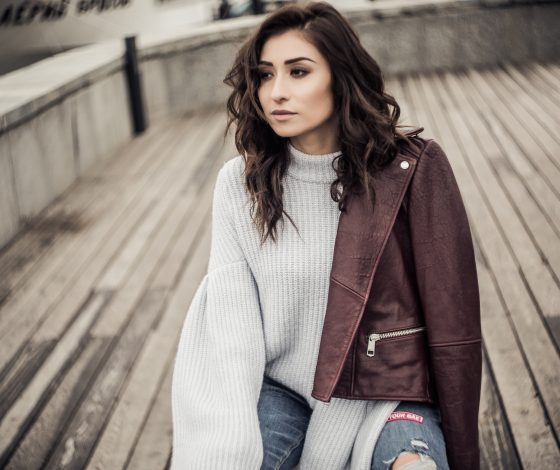 Девушка недели: певица Маргарита Позоян