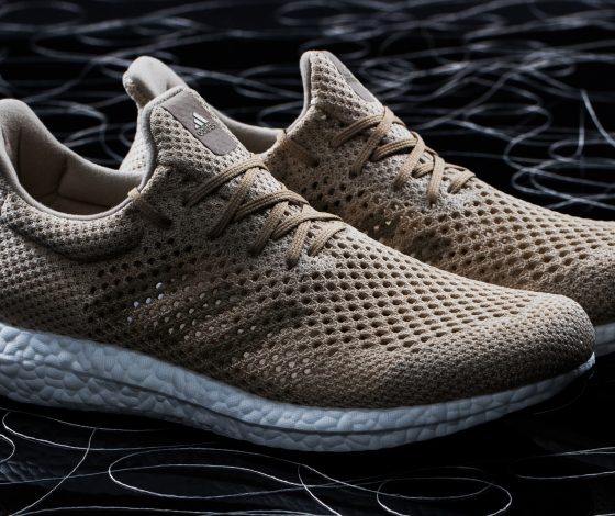 Надоели кроссовки? Раствори их в раковине!