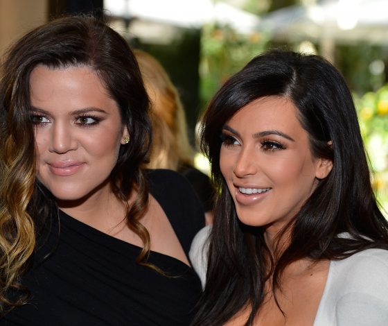 Ким и Хлои Кардашьян взорвали Сеть откровенными фотографиями