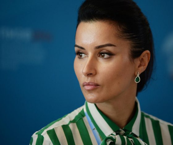 Тина Канделаки сняла #ЭстафетуОстановиВремя в московском метро!