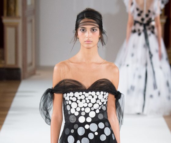 Еще одна голливудская звезда в платье российского дизайнера. Угадай кто!