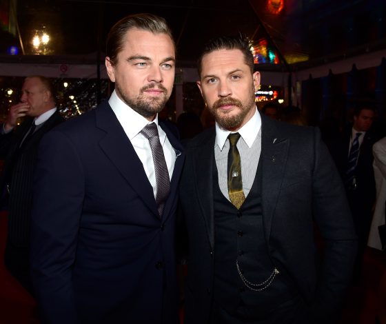 Слово сдержал. Том Харди набил тату с именем Леонардо ДиКаприо