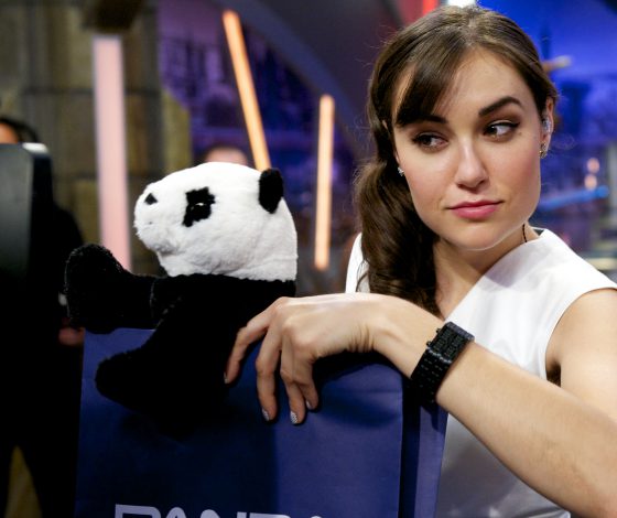 Больше 10 000 просмотров: звезда фильмов для взрослых Саша Грей приготовила борщ в прямом эфире