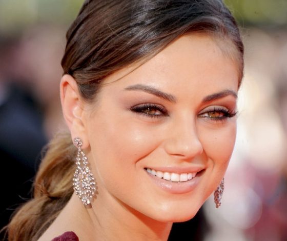 Смотри, как прекрасно выглядит Мила Кунис спустя 2 недели после родов!