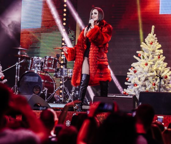 Ольга Бузова, MBAND, Юлианна Караулова и другие звезды на новогодней дискотеке Муз-Тв