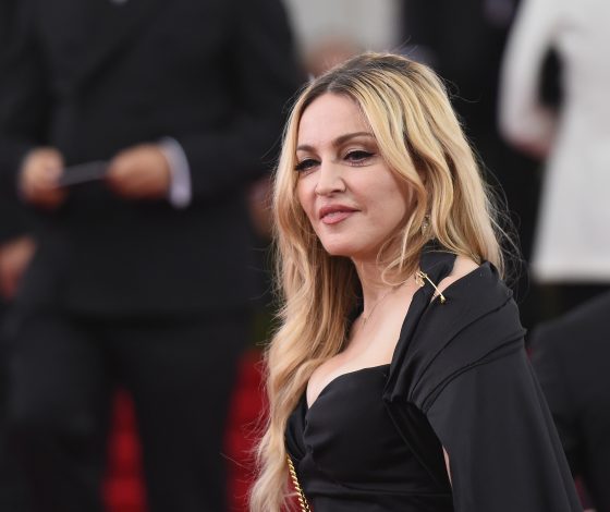 Мадонна назвала Уитни Хьюстон и Шэрон Стоун «ужасно посредственными»! Что случилось?