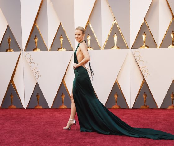 Окей, Google: чьи платья хотели рассмотреть поближе в 2016 году?