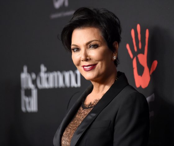 Шестеро детей, 61 год! Горячее селфи Крис Дженнер изумило поклонников