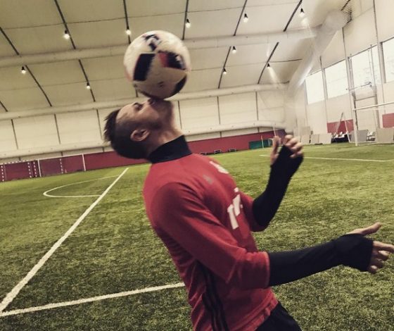 Дмитрий Тарасов отдыхает с брюнеткой на Мальдивах