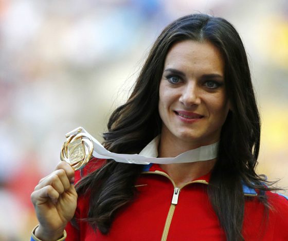 Елена Исинбаева показала трехлетнюю дочь!